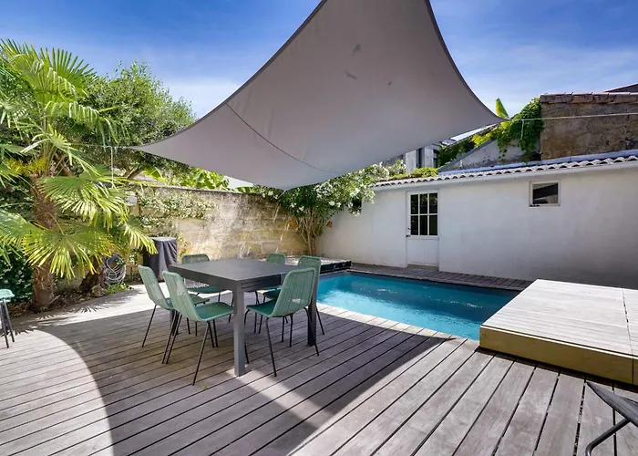 La 4 - Maison Avec Piscine A Дом отдыха *